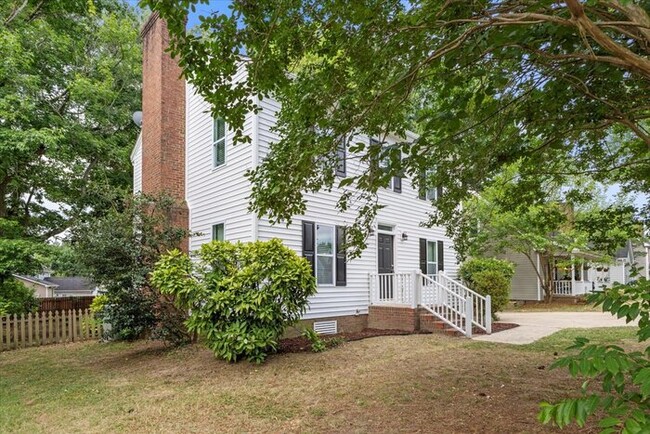 Building Photo - 3909 Iron Horse Rd
