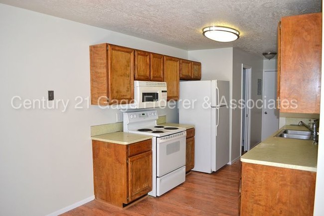 Foto del edificio - Updated 2 Bedroom Townhouse