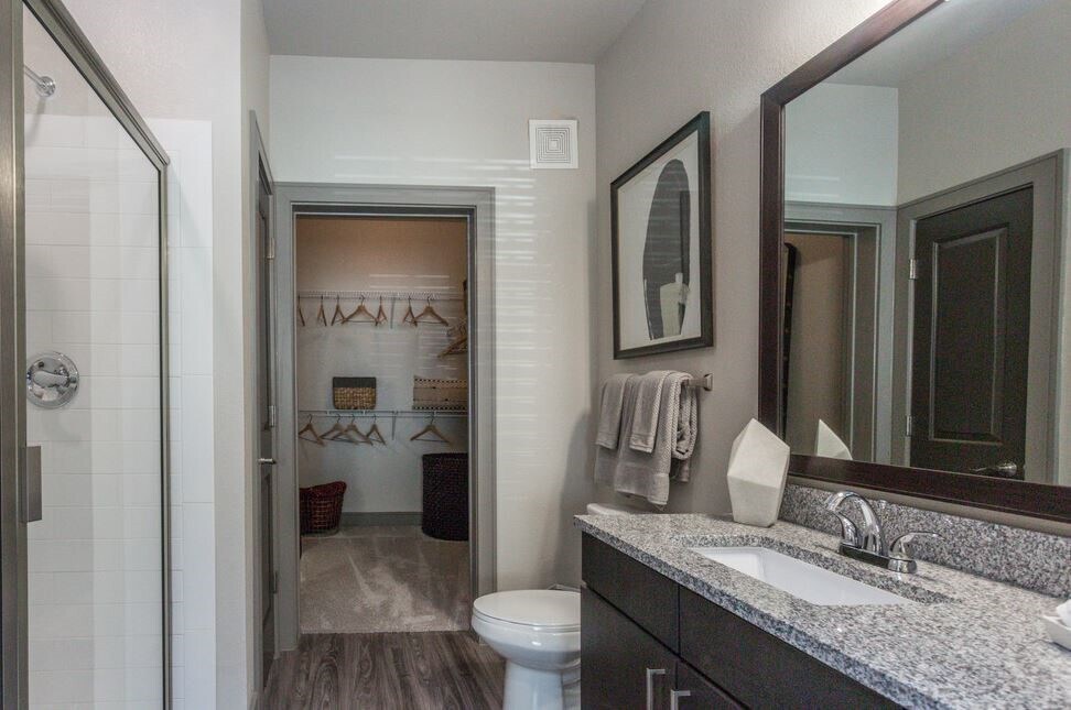 Foto del edificio - 1930 Kingsley Dr