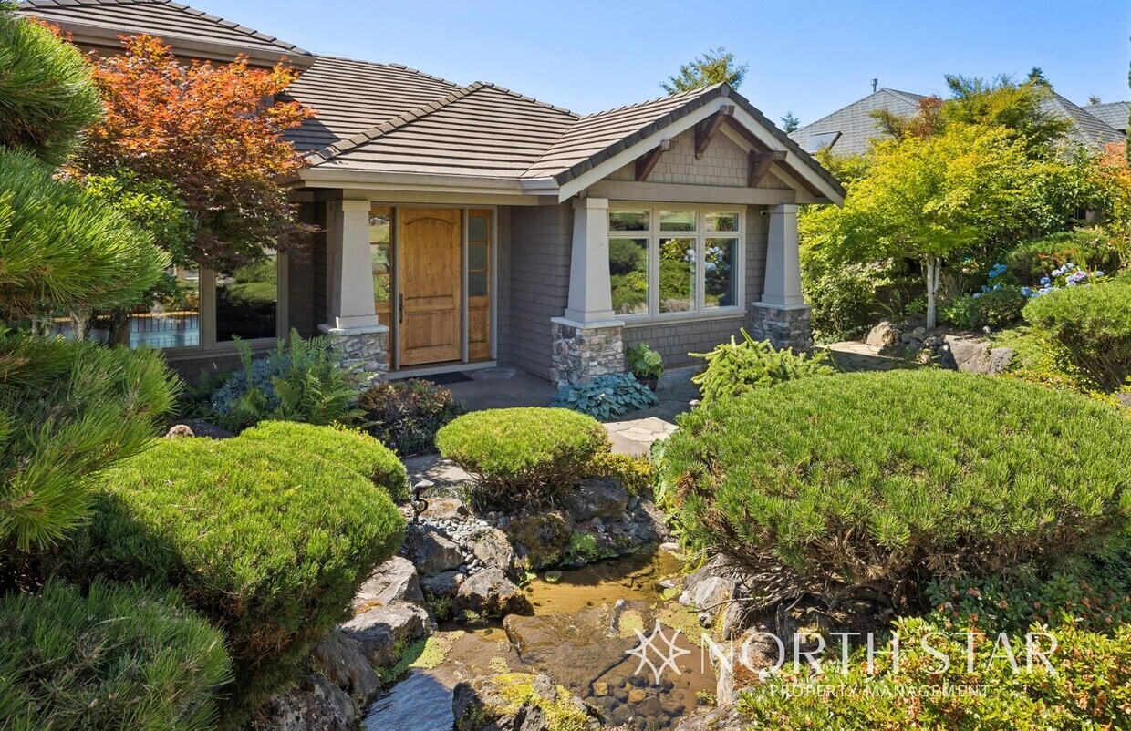 Primary Photo - Executive Estate in Atherton Heights with ...