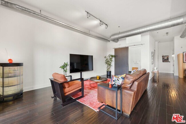 Foto del edificio - 13320 Beach Ave