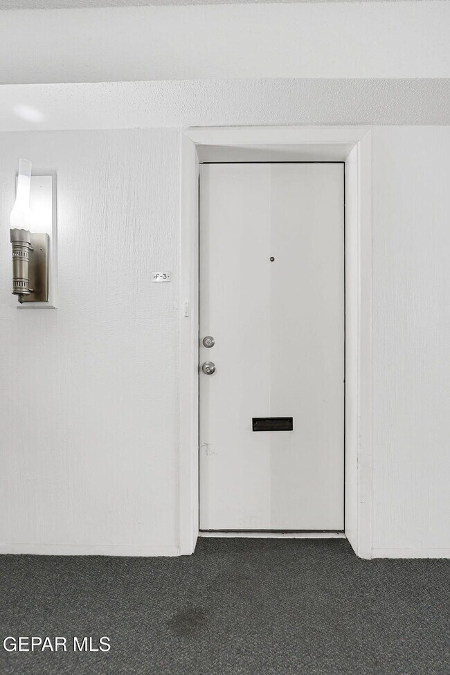 Foto del edificio - 252 Shadow Mountain Dr