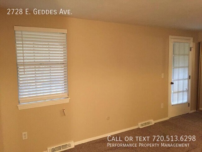 Foto del edificio - 2728 E Geddes Ave