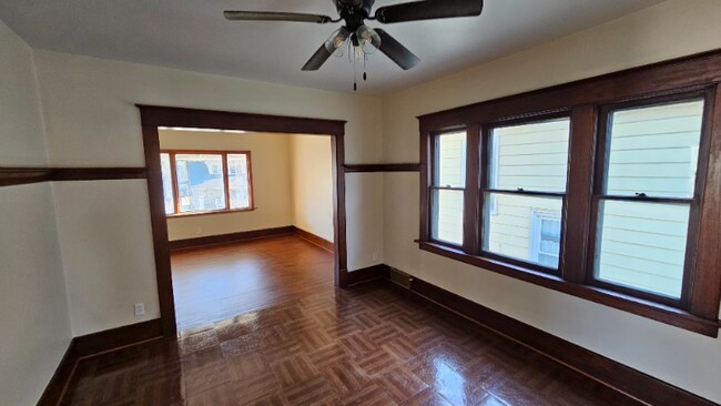 Foto del edificio - 293 Linden Ave