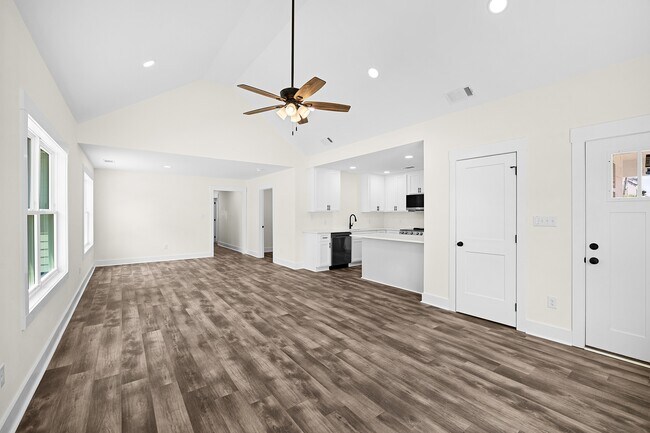 Foto del edificio - 135 Edgewood Ave