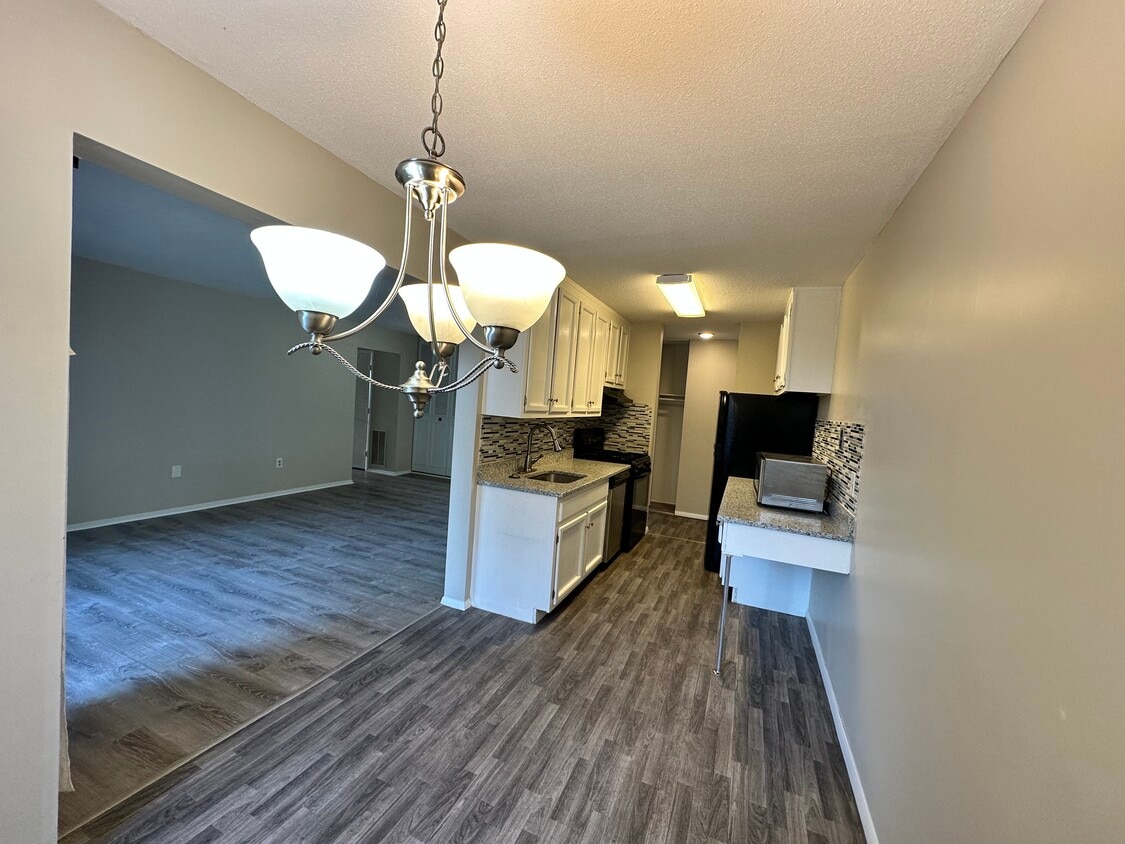 2 Shrewsbury Green Dr Unit K, Shrewsbury, MA 01545 Condo for Rent in Shrewsbury, MA