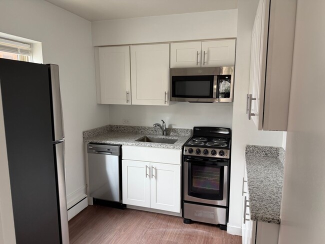 Interior Photo - Bon Aire