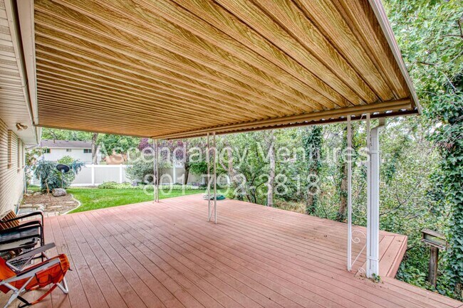 Building Photo - 11340 S 2235 E