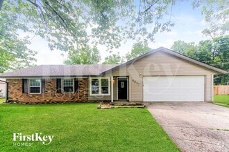 Building Photo - 5837 Walsham Way