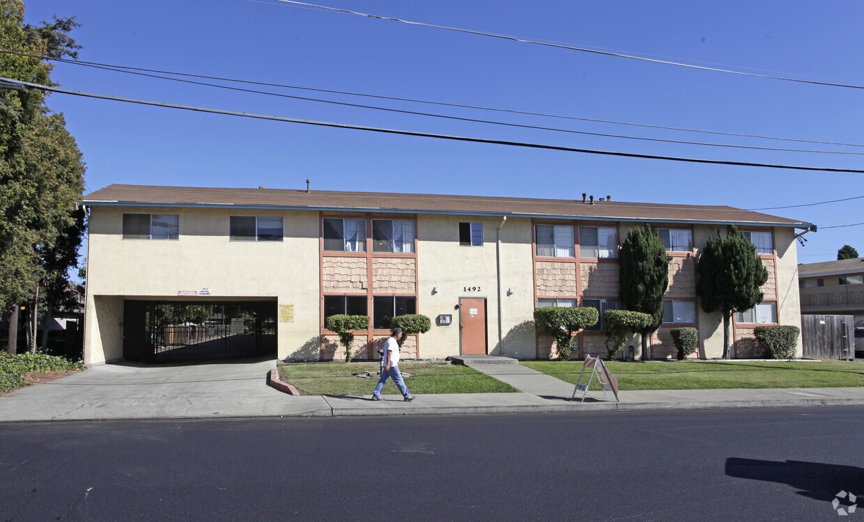 Foto del edificio - Columbus Manor Apartments