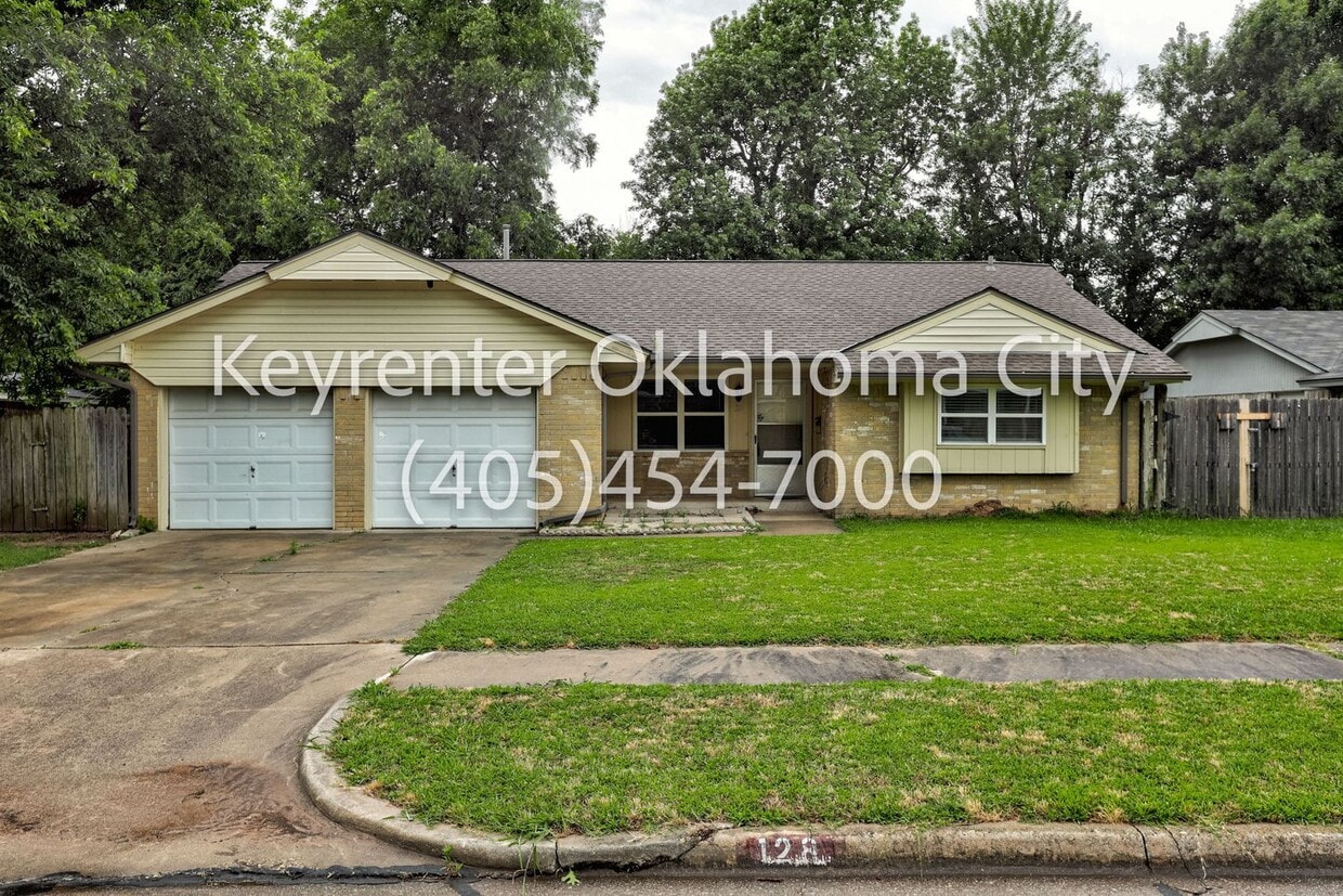 Spacious 3BD, 2BTH Home Right off 12th AVE Minutes from the highway and 5 Minutes from OU Campus! - Spacious 3BD, 2BTH Home Right off 12th AVE Minutes from the highway and 5 Minutes from OU Campus!