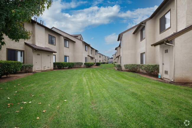 Espacio verde - Summer Brook Apartments