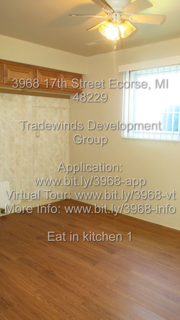 Building Photo - 3968 17th St. 3bed/1.5 bath split level wi...