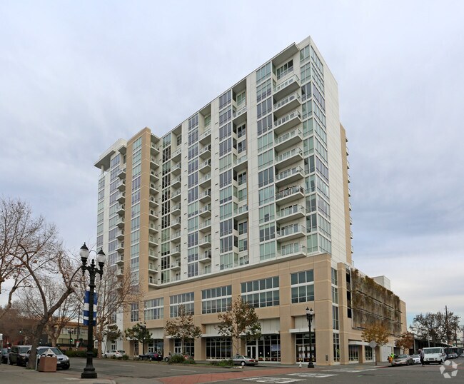 The Ellington Apartments Oakland, CA