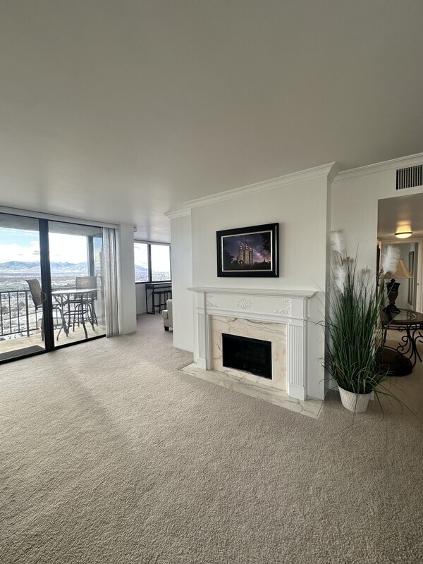 Photo - 241 N Vine St Apartment