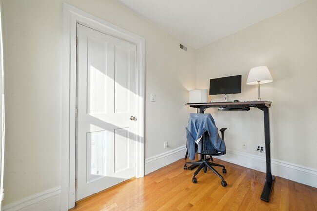 Building Photo - 310 Shawmut Ave