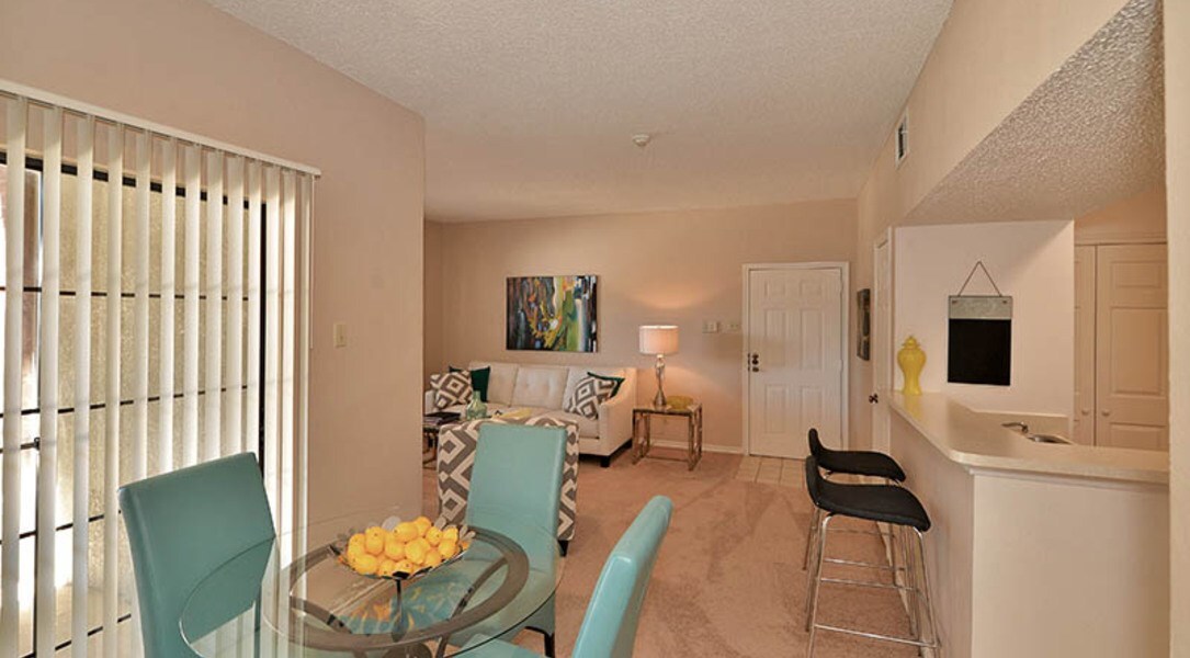 Foto principal - 6910 Parkridge Blvd