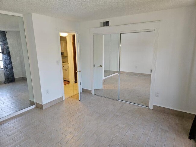 Foto del edificio - 10191 Oleander Ct