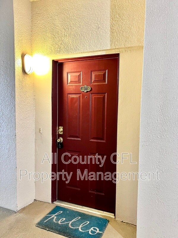 Foto del edificio - 3000 Laurel Park Ln