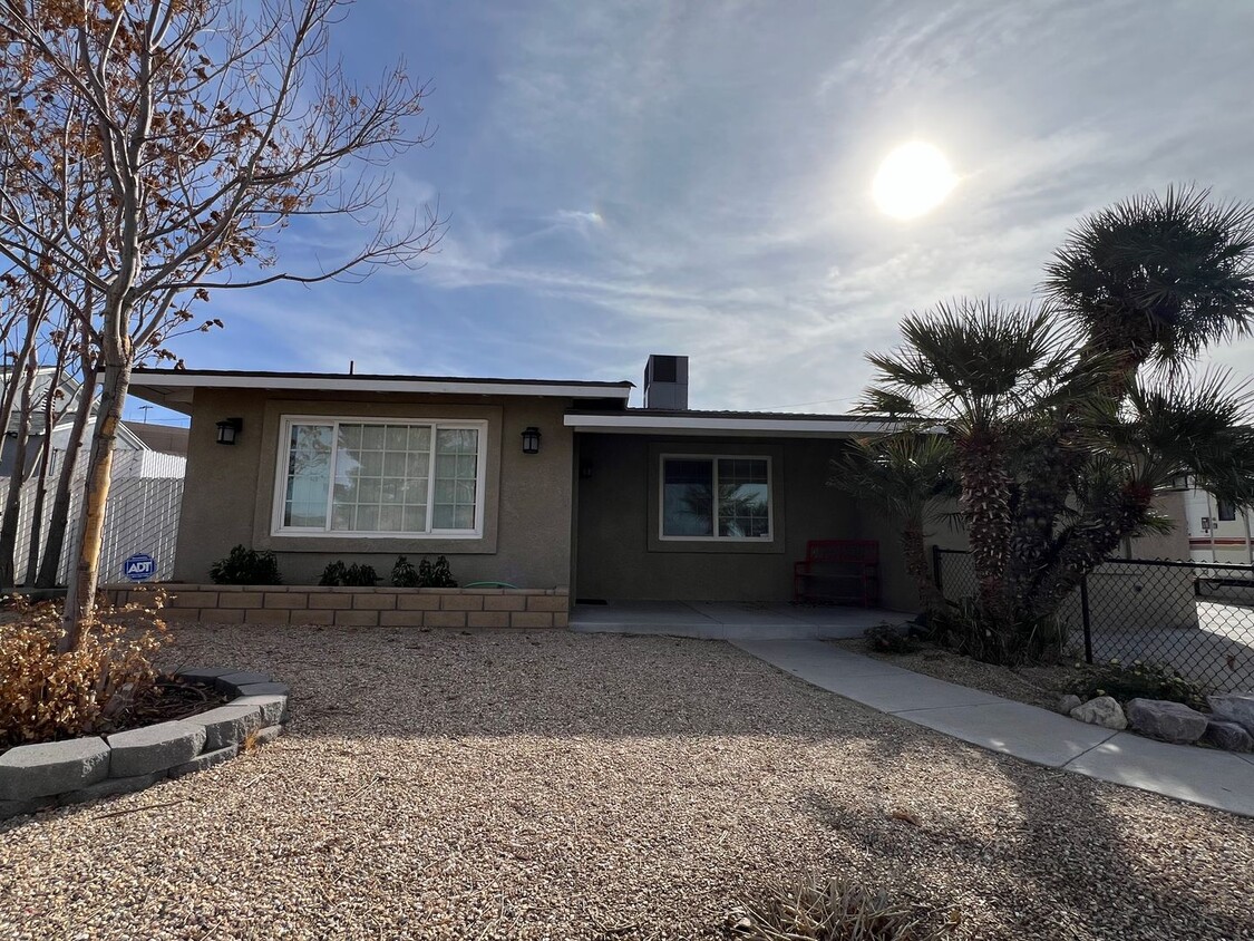 Primary Photo - Beautifully remodeled 2 Bedroom 2 Bathroom...