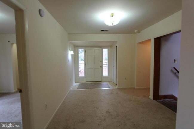 Building Photo - 13028 Compton Rd