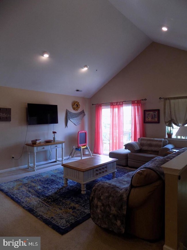 42 Wagon Wheel Rd, Quakertown, PA 18951 Condo for Rent in Quakertown