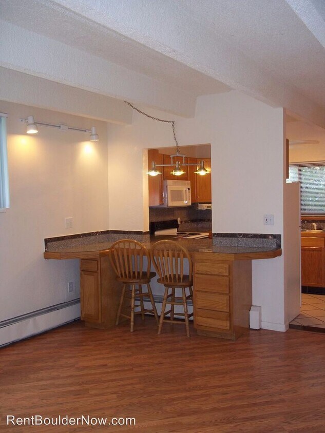 Foto principal - 505-555 Harvard Ln