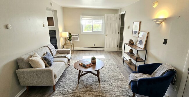 Building Photo - 1027 Cochran Mill Rd