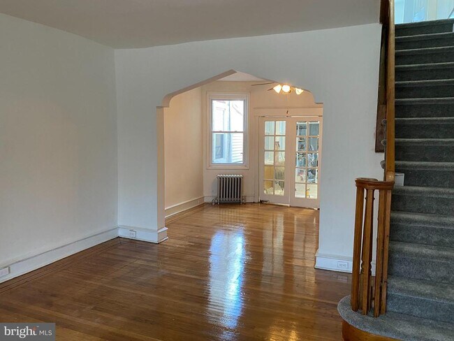 Foto del edificio - 2351 E Clearfield St