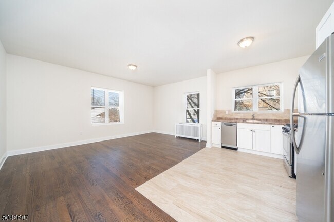 Foto del edificio - 14 Evelyn Pl