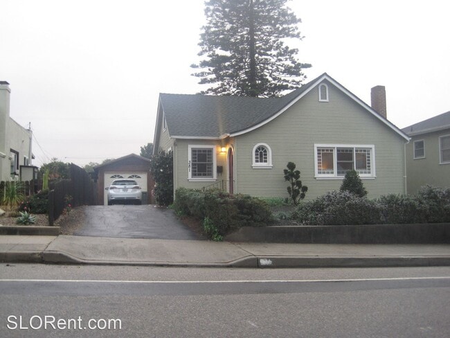 Building Photo - 2 br, 2 bath House - 381 Pismo Street