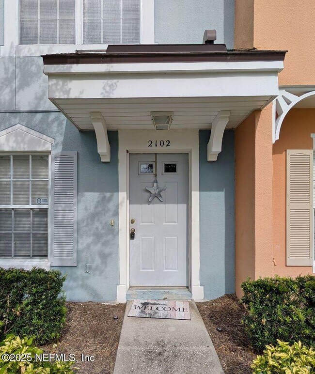 Building Photo - 12311 Kensington Lakes Dr