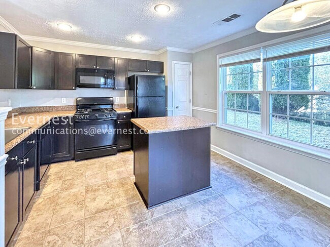 Foto del edificio - 113 Oak Grove Pl