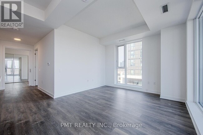 Building Photo - 130 River St