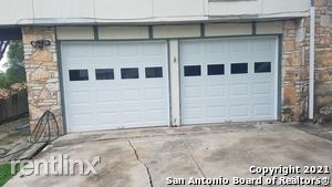 Building Photo - 3 br, 2 bath House - 13627 Oak Mdws