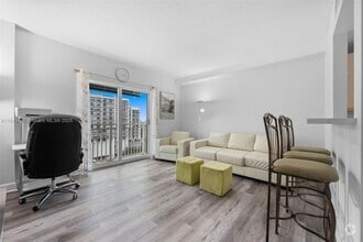 Building Photo - 50 Menores Ave