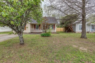 Building Photo - 524 Cedar Park Cir