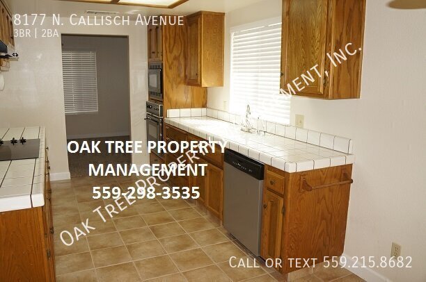Foto del edificio - 8177 N Callisch Ave
