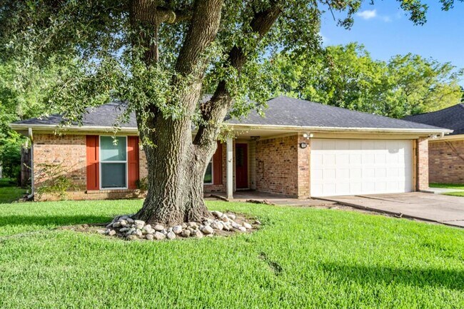 Building Photo - 9065 Landis Dr