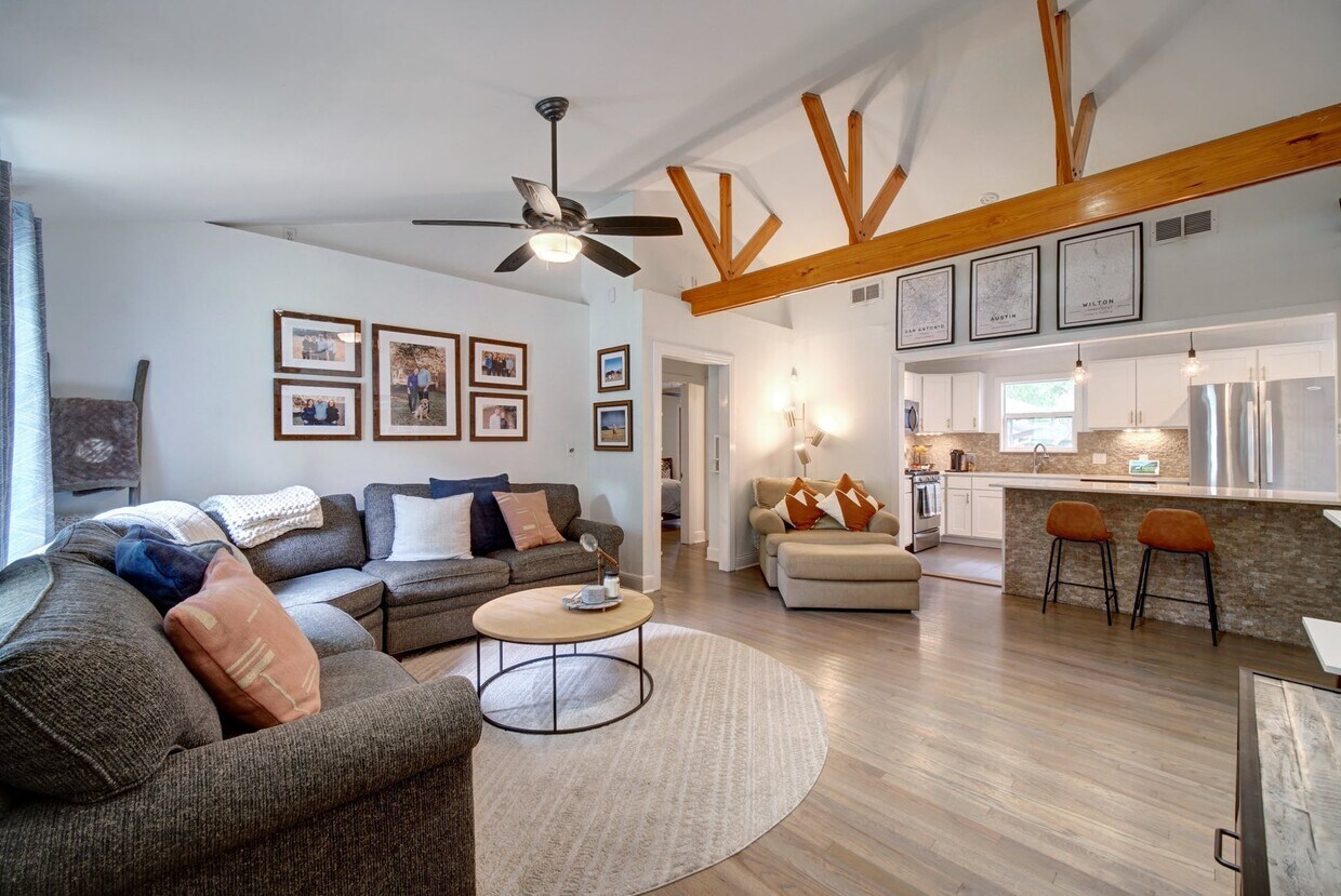 Foto principal - 1203 Cullen Ave