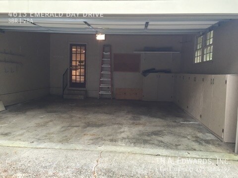 Foto del edificio - 4613 Emerald Bay Dr