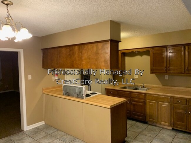 Building Photo - 2724 Van Der Veer Dr