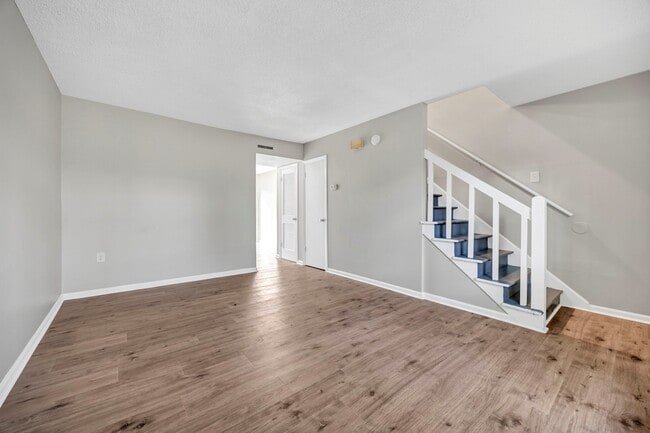 Building Photo - 815 Raleigh St