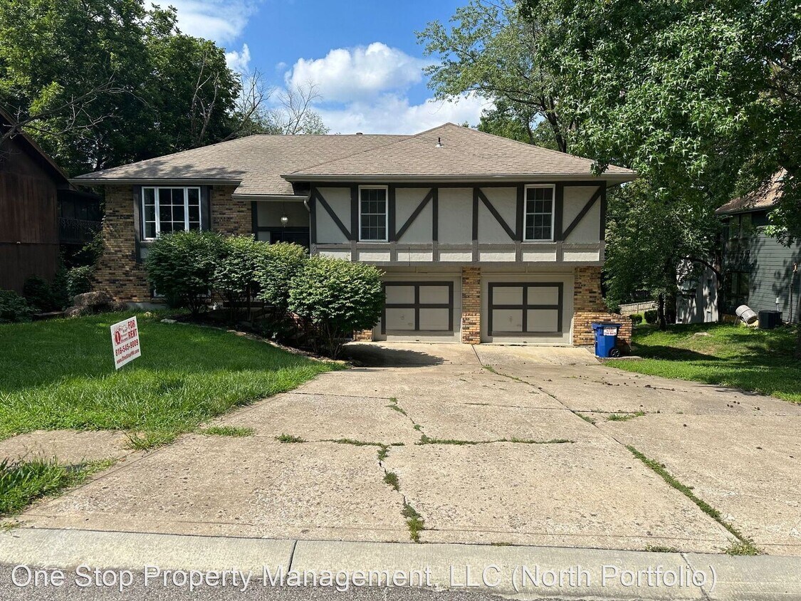 3032 NE 73rd Terrace, Gladstone, MO 64119 House Rental in Gladstone, MO