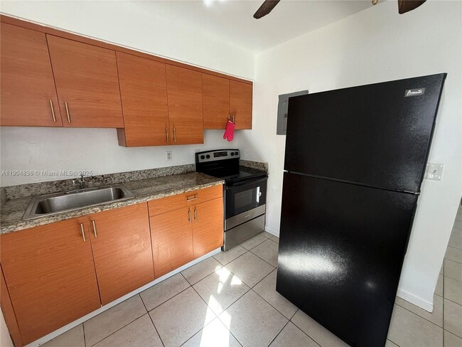 Foto del edificio - 14355 NE 6th Ave