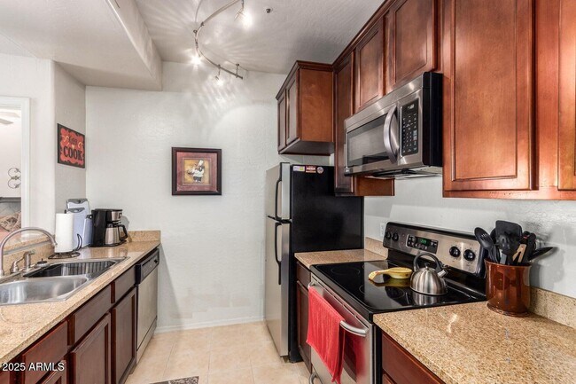 Foto del edificio - 14145 N 92nd St