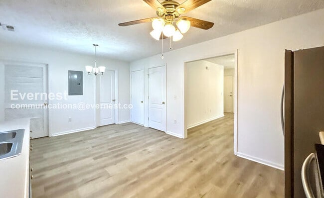 Foto del edificio - 720 William Howard Pl