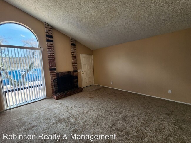 Foto del edificio - 3 br, 2 bath House - 6660 W. Katie Av