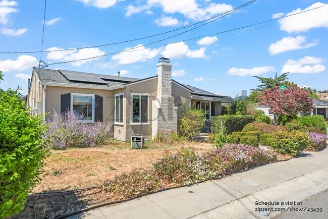Building Photo - 1697 140th Ave