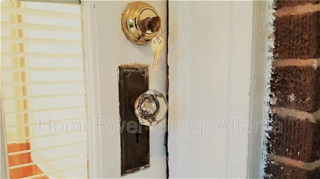 Foto del edificio - 913 United Ave SE